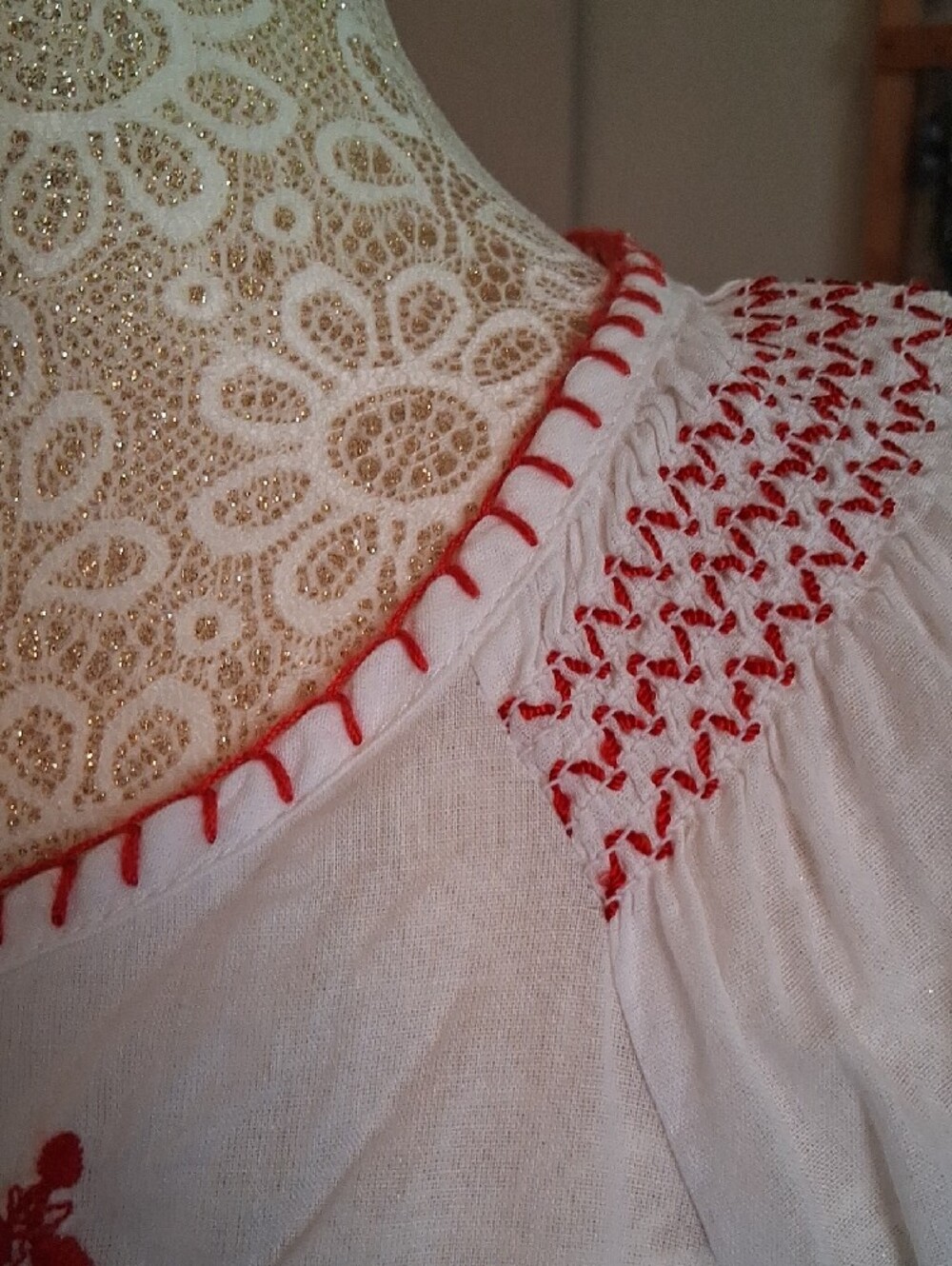 Tommy Hilfiger White Peasant Blouse with Red Embroidery. Size XL - Picture 5 of 13